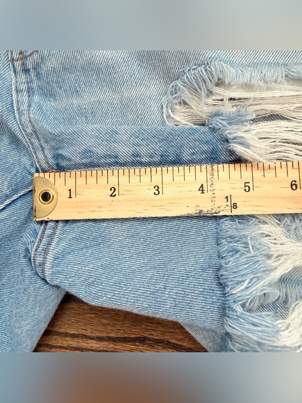 Madewell Mid Length Relaxed Fit Distressed Denim Shorts - size 29 - Picture 2 of 6